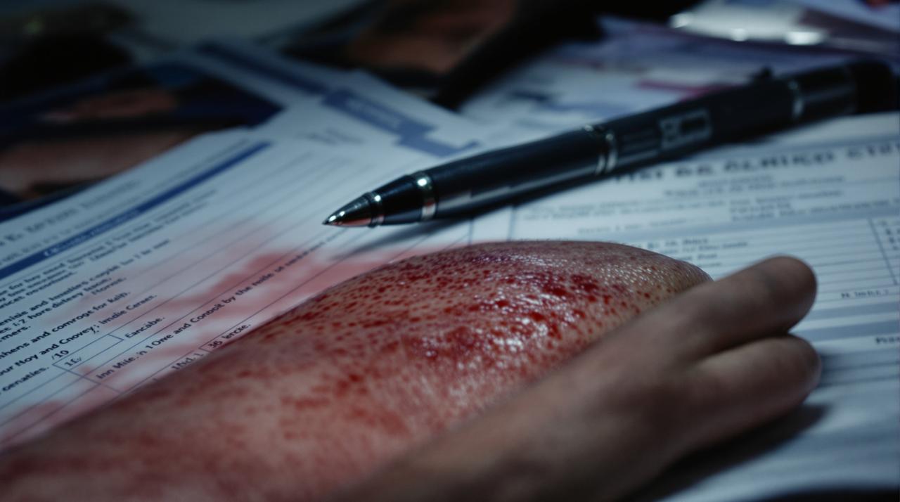 淄博科目三考试视频真实还原引发热议 黄衣男子爆料娱乐圈黑幕疑云